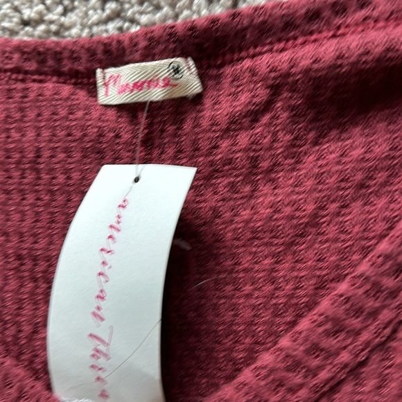 NWT American Threads top - Picture 2 of 2